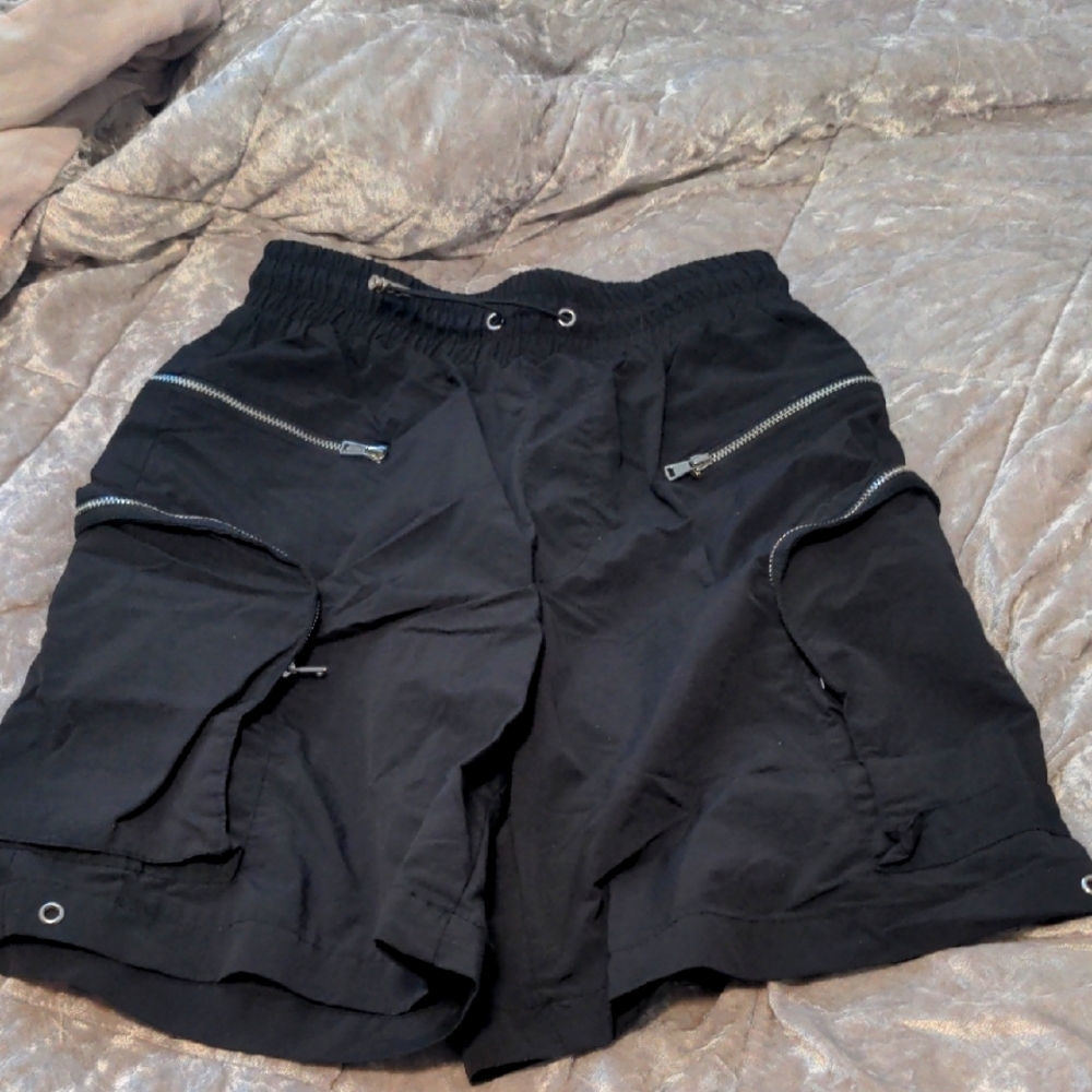 Forever 21 Men's Dark Cargo Shorts with Zipper Accents
